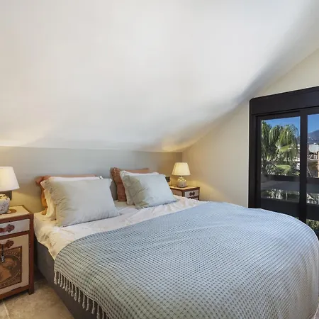 Mza322a - Stylish Penthouse With Large Terrace Apartmán *