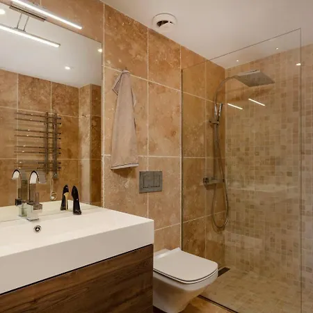 Mza322a - Stylish Penthouse With Large Terrace Apartment *